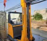XE NÂNG REACH TRUCK 