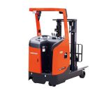Xe nâng reach truck đứng lái