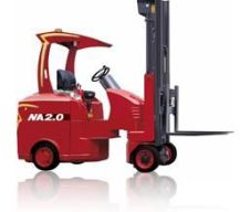 XE NÂNG CHUYÊN DÙNG CHO LỐI ĐI HẸP. 1800MM