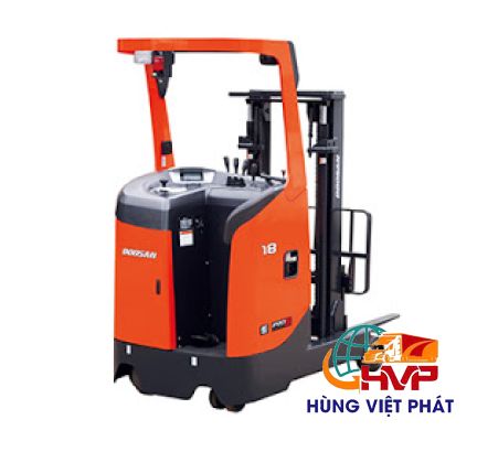 Xe nâng reach truck đứng lái